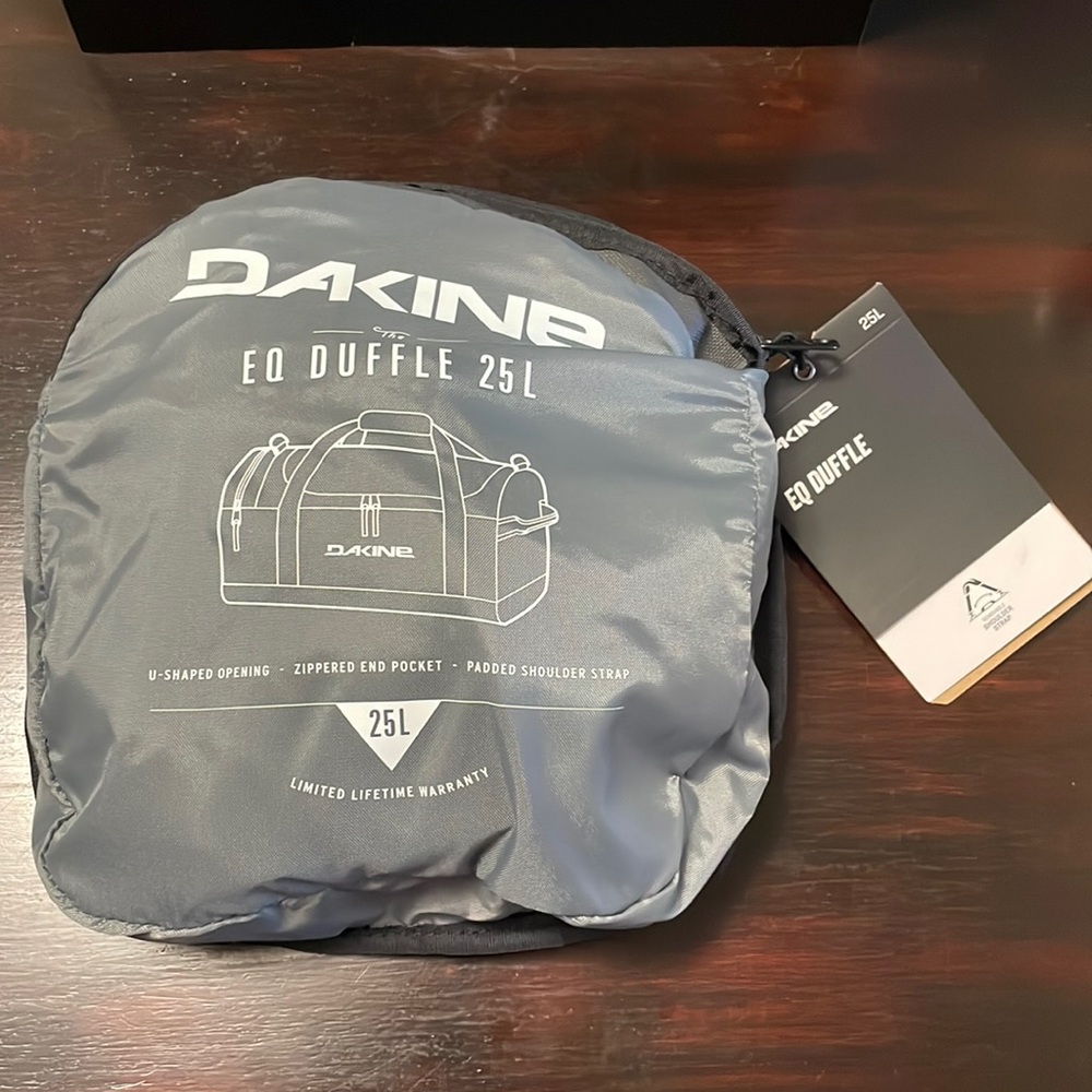 Dakine EQ duffle bag